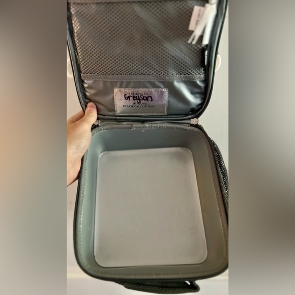 PBK Mackenzie The Mandalorian Grogu Glow-in-the-Dark Backpack/lunchbox ‘GREYSON’ - Picture 6 of 7